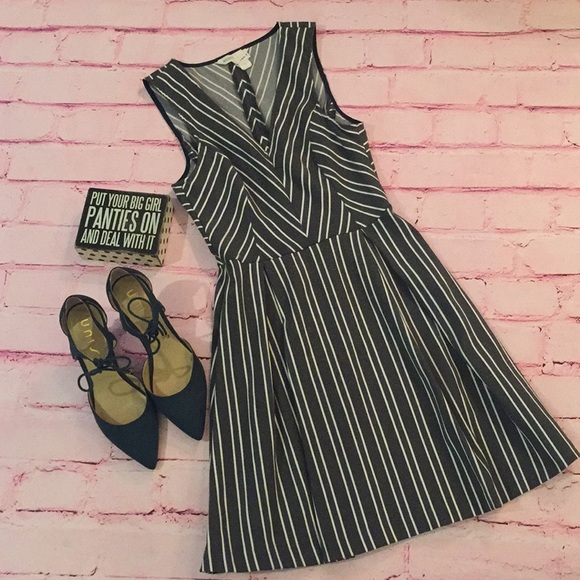 BCBG Gray Stripe Dress - Picture 2 of 8